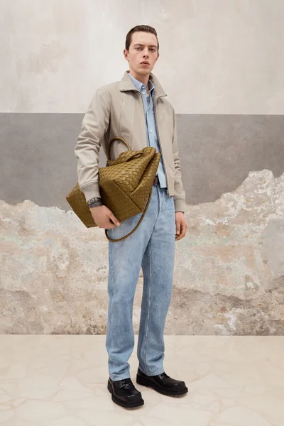 Look 3